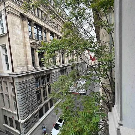 Unique Stylish Flat